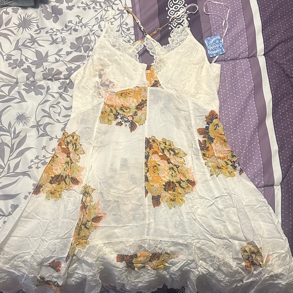 Free People Other - Elegant Floral Lace Chemise in Cream and Yellow